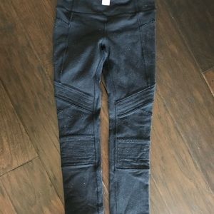 Ivivva size 6 leggings